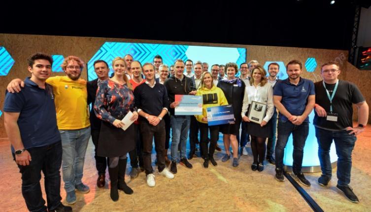 All of the participants and jurors at PIV Startup Day 2018